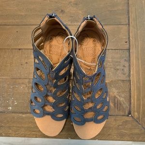 Mootsies Tootsies Wedge Sandals Size 8 (NWOT)